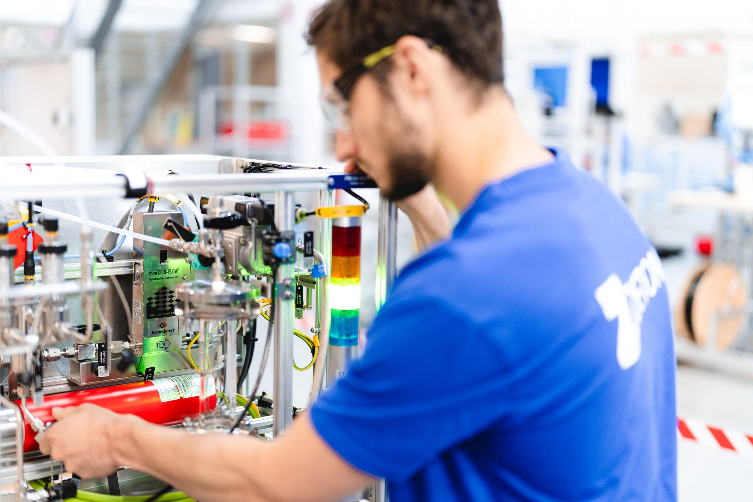 Optimize dosing pumps using flow meters