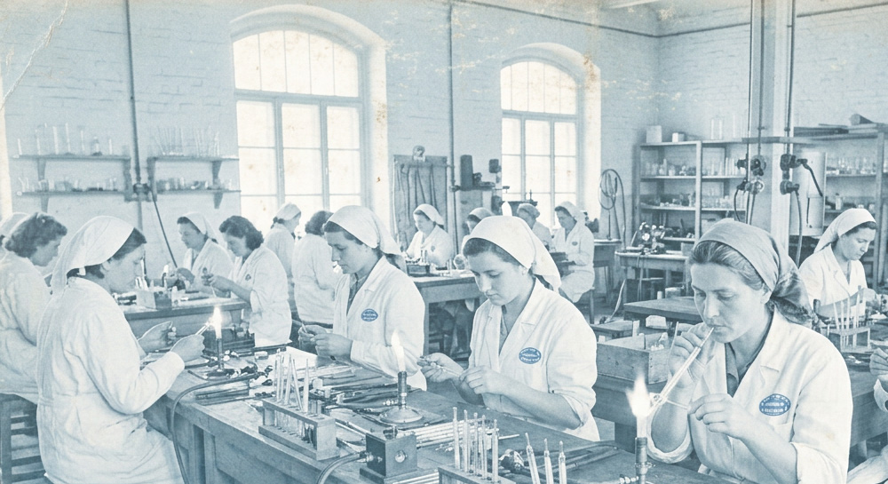 Uzina Termodensirom — producție instrumente din sticlă